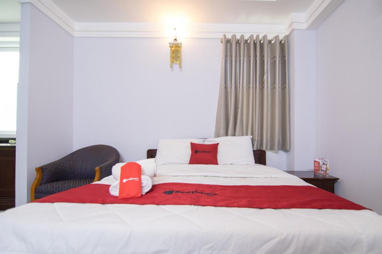 הו צ'י מין סיטי Reddoorz Near Hoa Lu Stadium מראה חיצוני תמונה