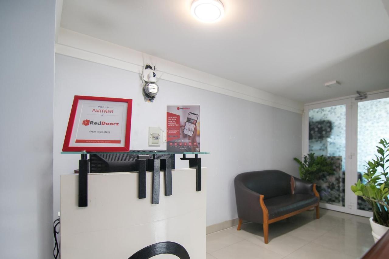 הו צ'י מין סיטי Reddoorz Near Hoa Lu Stadium מראה חיצוני תמונה
